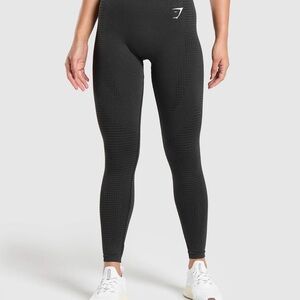 Seamless Black Leggings